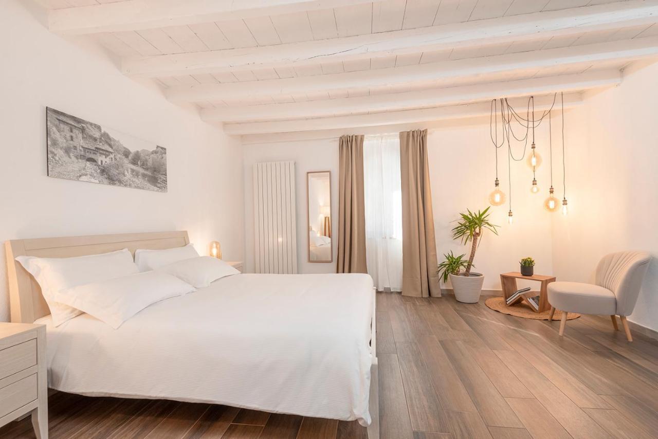 Porto Di Clanezzo Bed & Breakfast Екстериор снимка
