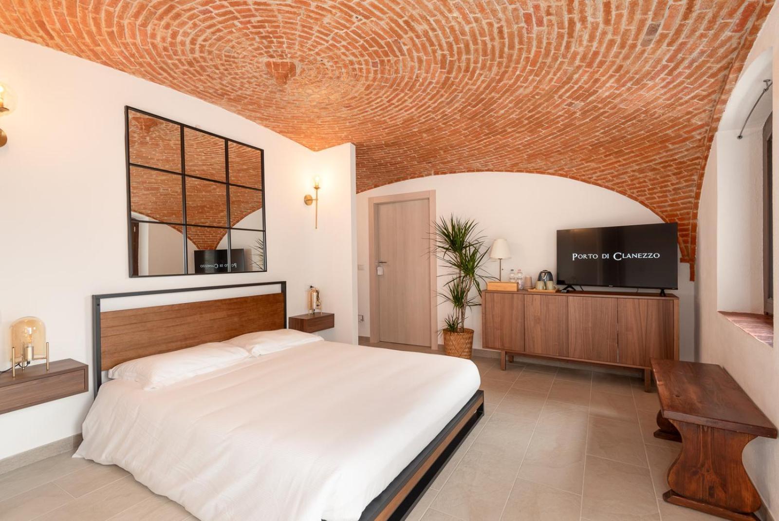 Porto Di Clanezzo Bed & Breakfast Екстериор снимка